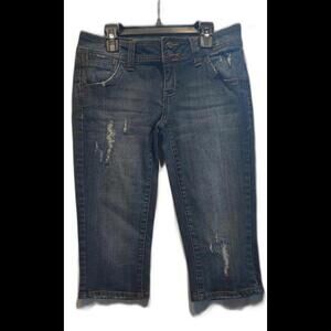 Decree Denim Jean Capris -very good condition